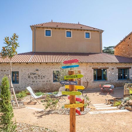 Chez Romain Solutre-Pouilly Exterior photo